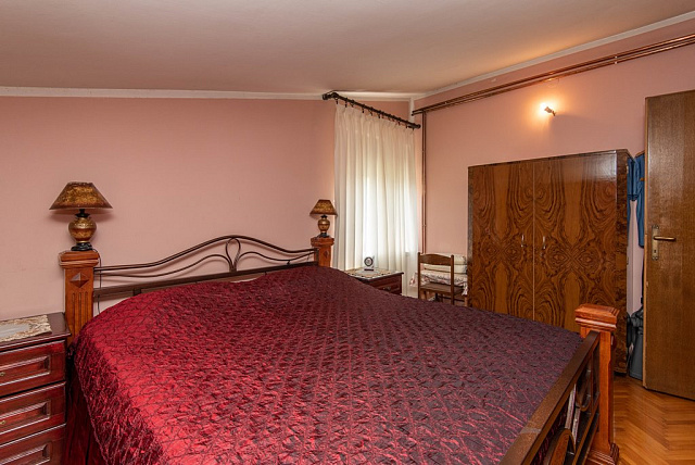 Wohn- und Geschäftshaus in Sutomor zu verkaufen — photo 4